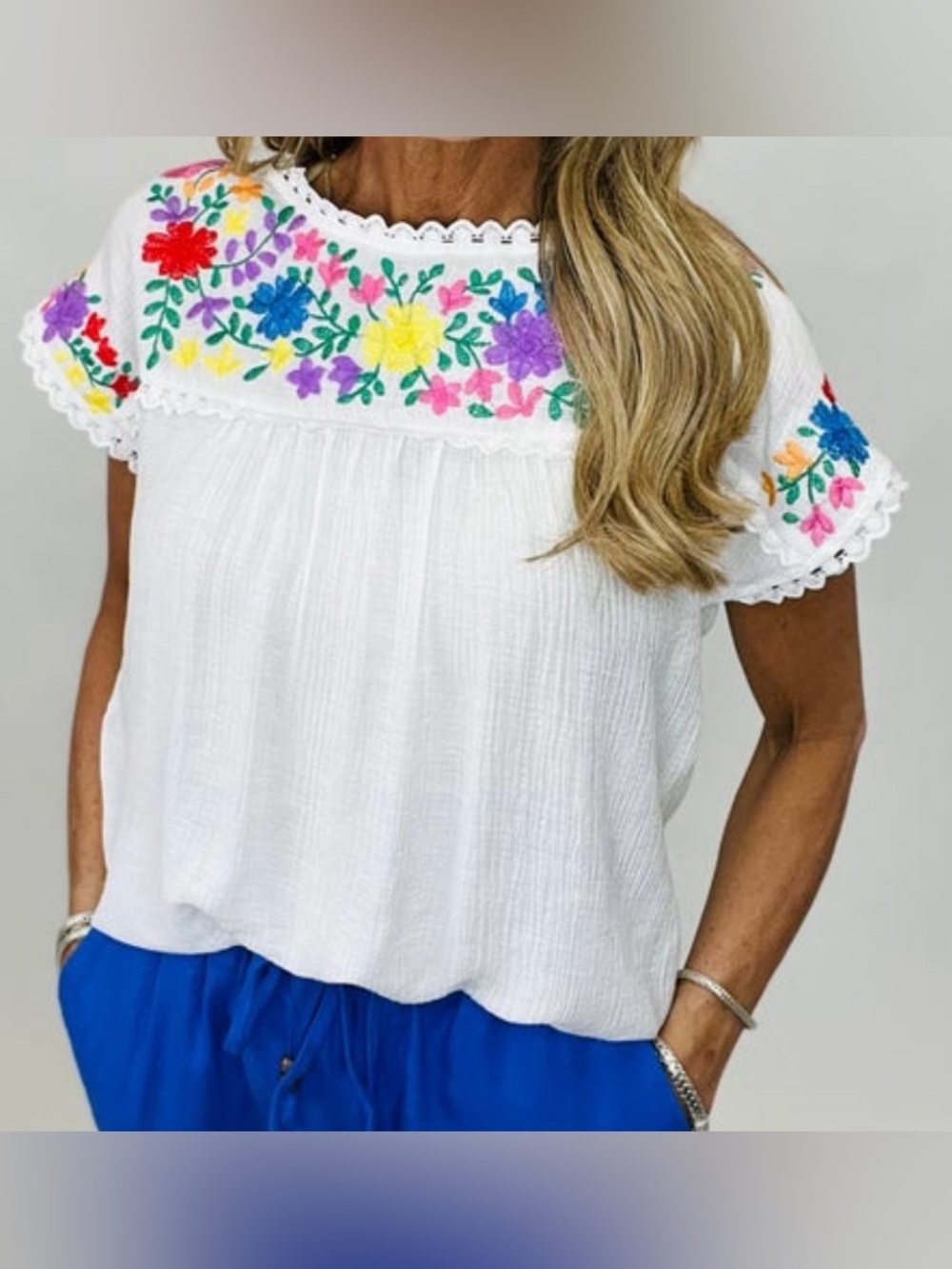 Blu Pepper White Cotton Blouse with Multicolor Floral Embroidery